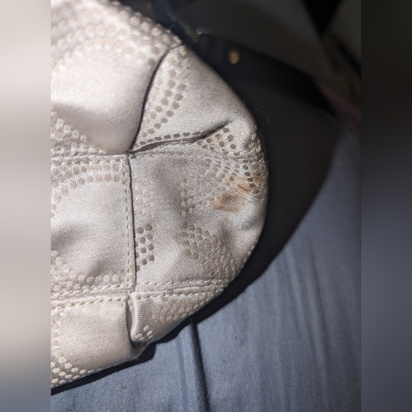 Authentic Coach purse - Picture 5 of 7